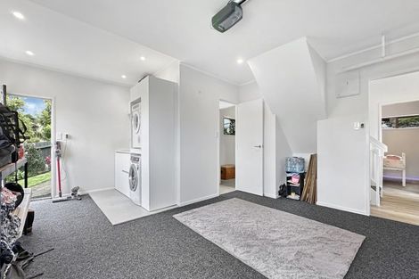 Photo of property in 2/5 Manaia Place, Mairangi Bay, Auckland, 0630