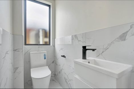 Photo of property in 49a Riverton Drive, Randwick Park, Auckland, 2105