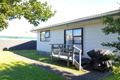Photo of property in 2/21 Hoturoa Place, Manurewa, Auckland, 2102