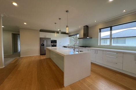 Photo of property in 6 Albertine Place, Greenhithe, Auckland, 0632