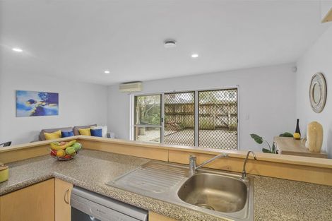 Photo of property in 2/23 Charlenne Close, Ranui, Auckland, 0612