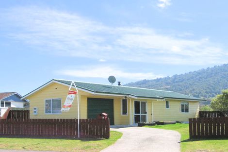 Photo of property in 6 Augustus Earle Place, Pukehangi, Rotorua, 3015
