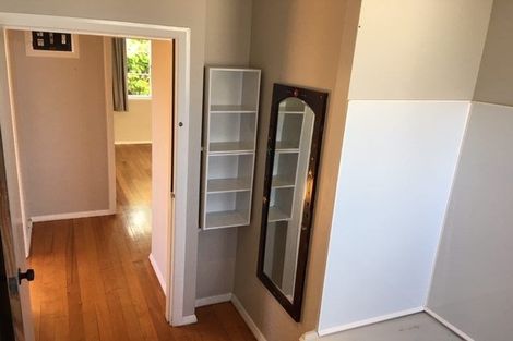 Photo of property in 23 Clairville Crescent, Wai O Taiki Bay, Auckland, 1072