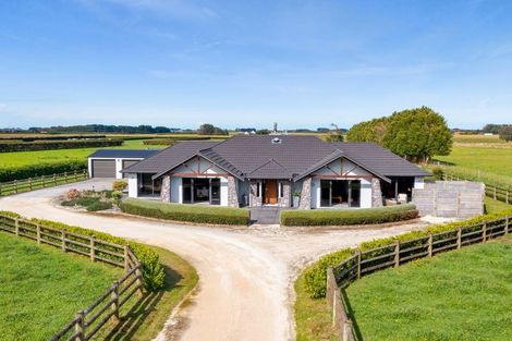 Photo of property in 105 Mawhitiwhiti Road, Normanby, Hawera, 4675