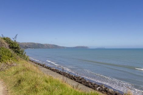Photo of property in 9b The Esplanade, Raumati South, Paraparaumu, 5032