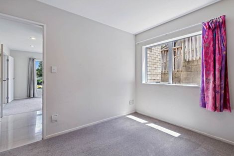 Photo of property in 9 Baker Street, Fairview Heights, Auckland, 0632