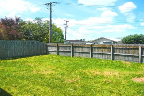 Photo of property in 12 Woodside Road, Massey, Auckland, 0614