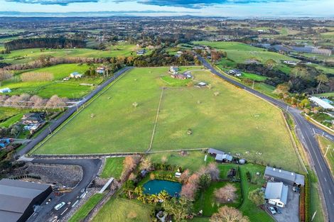 Photo of property in 118 Cottle Road, Taupaki, Henderson, 0782