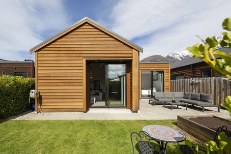 Photo of property in 23 Lauder Street, Lake Hayes, Queenstown, 9304