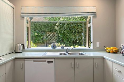 Photo of property in 10 Golders Place, Richmond Heights, Taupo, 3330