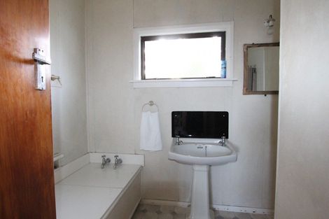 Photo of property in 18 Main Street, Pahiatua, 4910