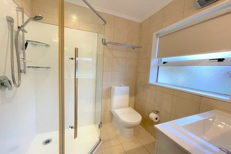 Photo of property in 2 Aitchison Place, Levin, 5510