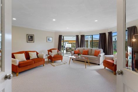 Photo of property in 7 Caughley Place, Otaki Beach, Otaki, 5512