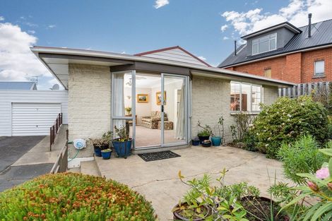 Photo of property in 232 Highgate, Roslyn, Dunedin, 9010