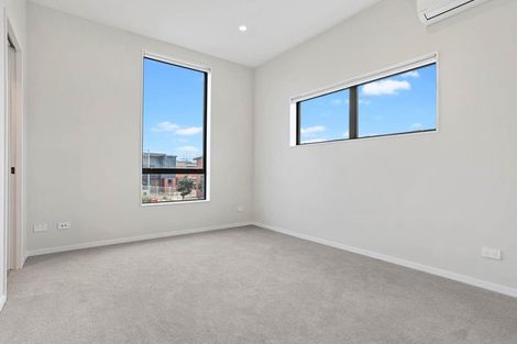 Photo of property in 62 Wallace Road, Hobsonville, Auckland, 0616