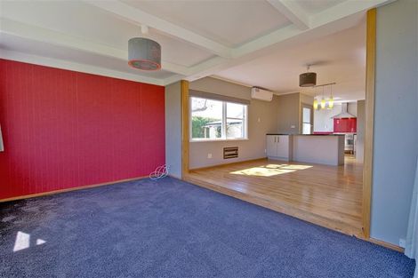 Photo of property in 16a Howard Road, Taradale, Napier, 4112