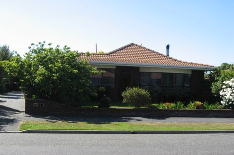 Photo of property in 42 Westgrove Avenue, Avonhead, Christchurch, 8042