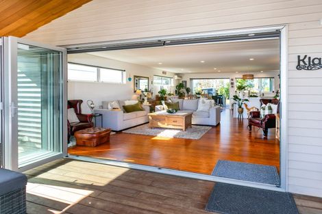 Photo of property in 104 Kiwi Road, Whangamata, 3620