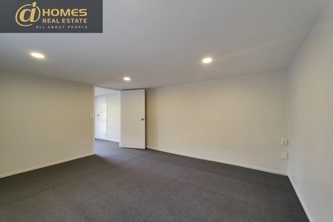 Photo of property in 127 Gossamer Drive, Pakuranga Heights, Auckland, 2010