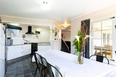 Photo of property in 48 Beach Road, Waikawa, Picton, 7220