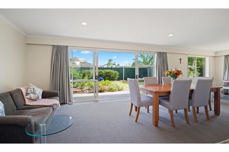 Photo of property in 20 Lime Crescent, Papakura, 2110