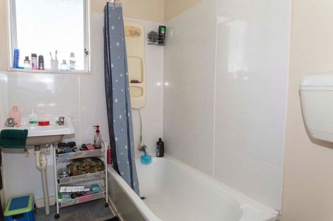 Photo of property in 12a Carlson Street, Dannevirke, 4930