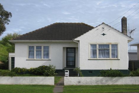 Photo of property in 27 Mosston Road, Castlecliff, Whanganui, 4501