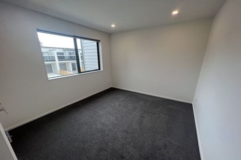 Photo of property in 10 Korokio Lane, Henderson, Auckland, 0612