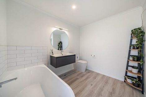 Photo of property in 11 Betty Boyes Street, Wallaceville, Upper Hutt, 5018