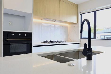 Photo of property in 5/25 Hutchinson Avenue, New Lynn, Auckland, 0600