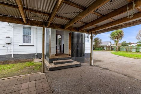 Photo of property in 76 South Road, Manaia, 4612