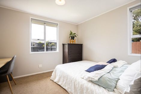 Photo of property in 119 Riversdale Drive, Merrilands, New Plymouth, 4312