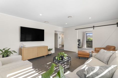 Photo of property in 11 Leicester Parade, Somerville, Auckland, 2014