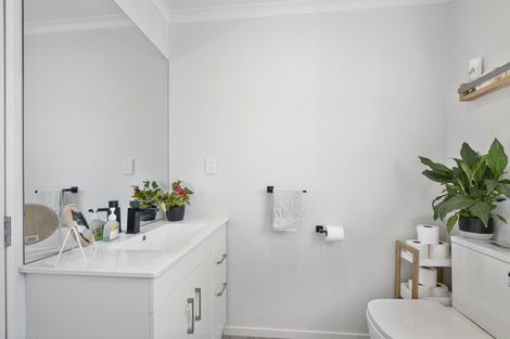 Photo of property in 28c Blenheim Street, Upper Hutt Central, Upper Hutt, 5018