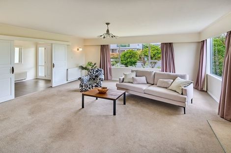 Photo of property in 14 Ardal Grove, Tirohanga, Lower Hutt, 5010