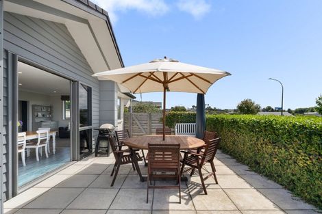 Photo of property in 1 Siemonek Rise, Bethlehem, Tauranga, 3110