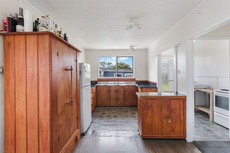 Photo of property in 31 Border Road, Henderson, Auckland, 0612