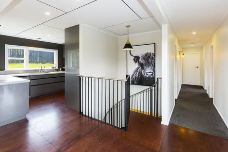 Photo of property in 55 Sunbrae Drive, Silverstream, Upper Hutt, 5019