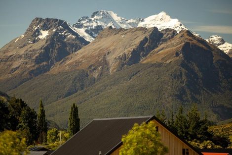 Photo of property in 8 Buckler Burn Street, Glenorchy, 9372