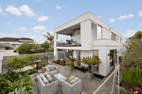 Photo of property in 38a Takutai Avenue, Bucklands Beach, Auckland, 2012