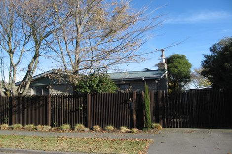 Photo of property in 21 Thurso Place, New Brighton, Christchurch, 8083