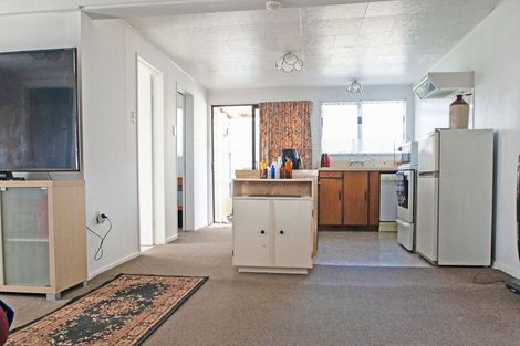 Photo of property in 82 Salcombe Street, Kaitangata, 9210