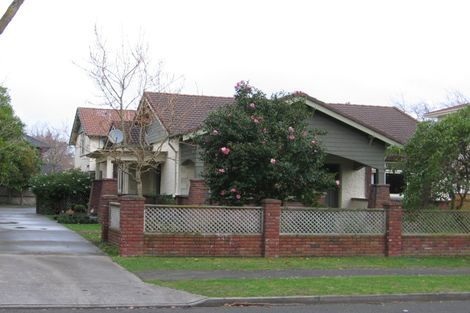 Photo of property in 24 Elmira Avenue, Hokowhitu, Palmerston North, 4410