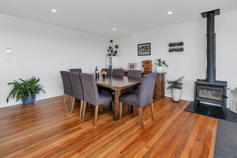 Photo of property in 16 Seaview Road, Ruakaka, 0116