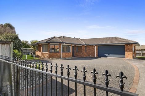 Photo of property in 14 Drumfearn Place, Rototuna, Hamilton, 3210