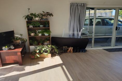 Photo of property in 96 Wharf Road, Clarks Beach, Pukekohe, 2679