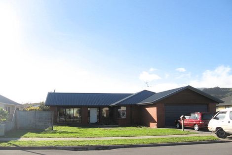 Photo of property in 15 Lorna Irene Drive, Raumati South, Paraparaumu, 5032