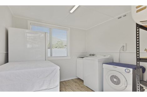 Photo of property in 20 Renata Road, Okiwi Bay, 7193