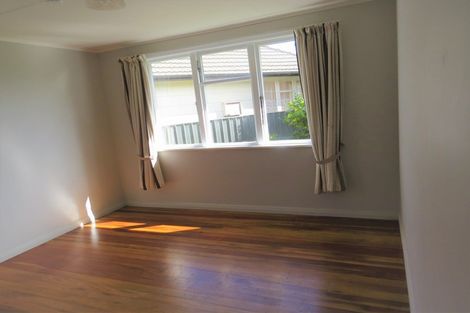 Photo of property in 8 Ayr Place, Hokowhitu, Palmerston North, 4410