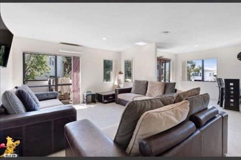 Photo of property in 1/44 Becroft Drive, Forrest Hill, Auckland, 0620